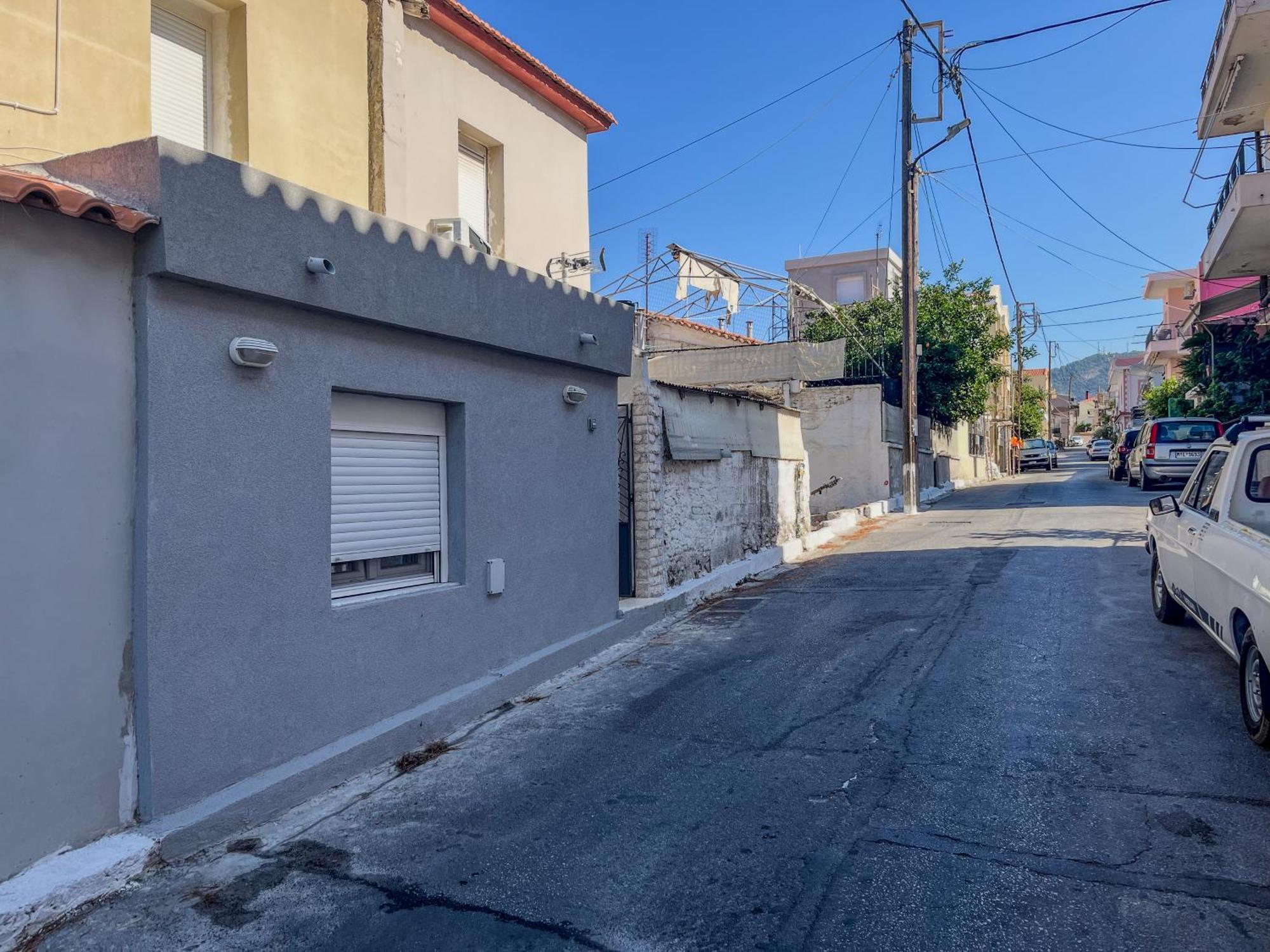 Private Modern Cozy House At The Center Apartment Mytilene Exterior photo